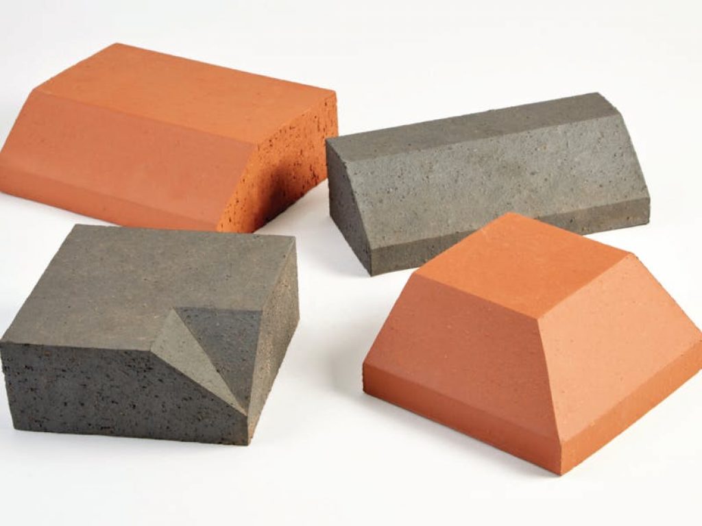 You get many different shapes and sizes of bricks to choose from.