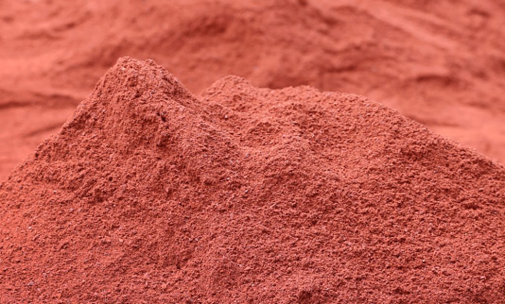 Red brick powder.