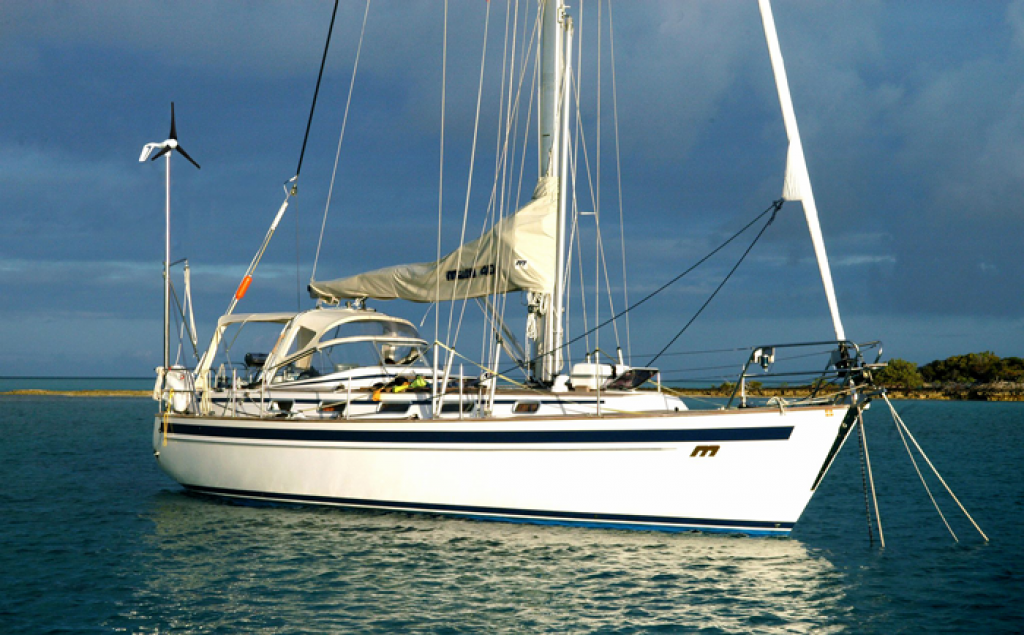 Wind turbines for boats can be installed higher on the stern without affecting the balance.