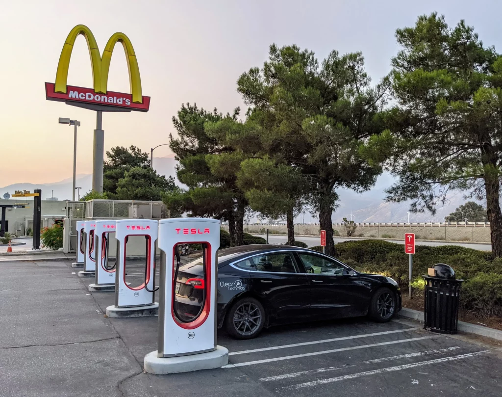 Tesla superchargers outside a McDonalds — Tesla Destination Charger vs. Supercharger.