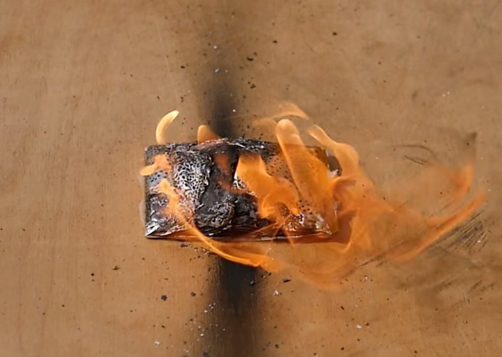 When punctured, a lithium battery starts to release harmful gases and generate a lot of heat, which can cause a fire. 
