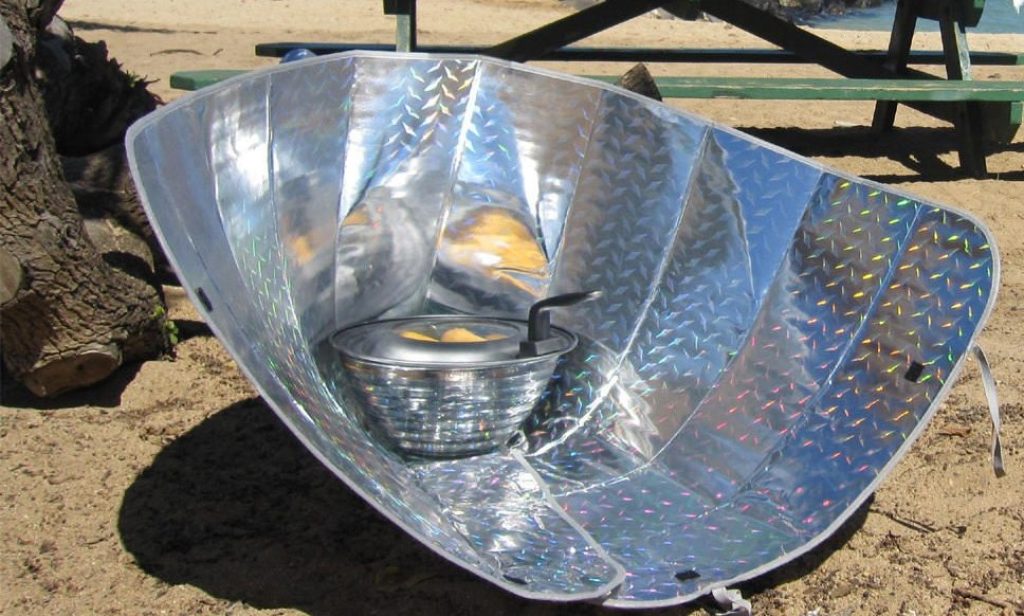 Solar cooker.